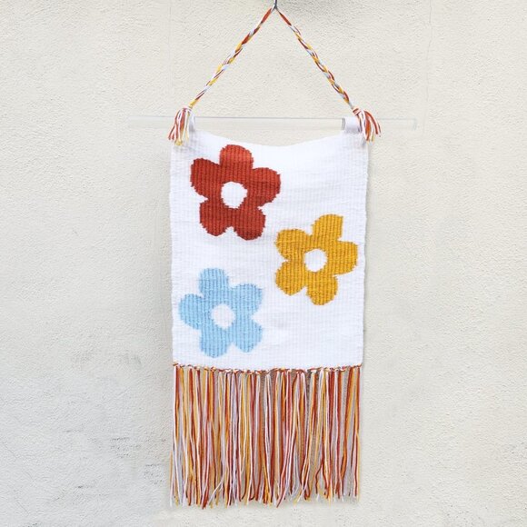 5/$100 SALE - Vintage Mid Century Style Floral Tapestry - Picture 1 of 6